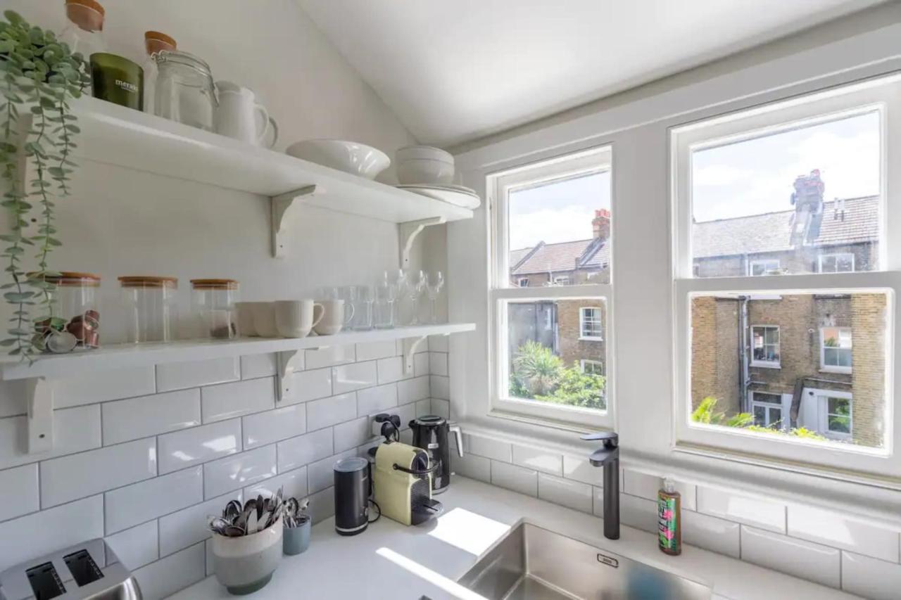Luxuriously Designed 3 Bedroom Apartment In Clapham London Bagian luar foto